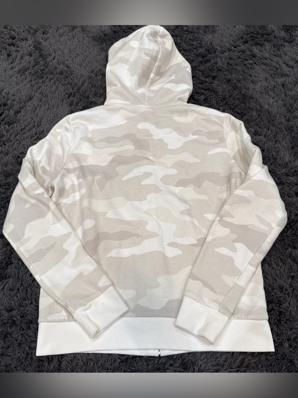 Victoria’s Secret LOVE PINK Gray and Beige Camo Zip Hoodie & Jogger Set - Picture 3 of 6